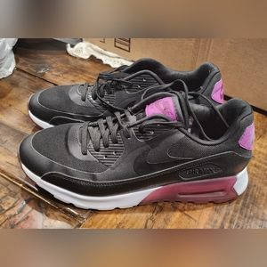 Women's Nike Air Max size 9